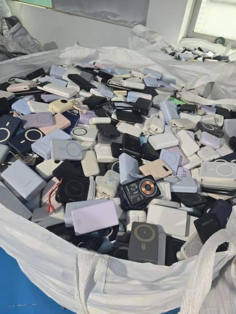 Premium used power bank photo 8
