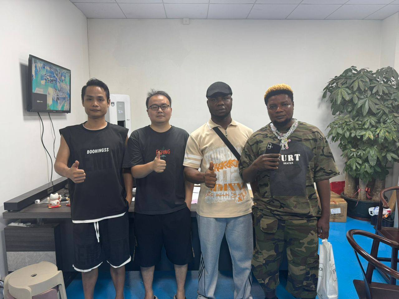Customer photo 9